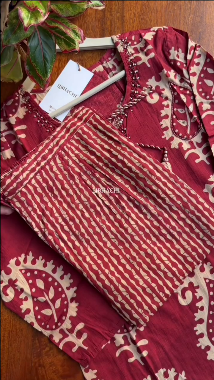 Women Pure Cotton Kurta Set - Image 2
